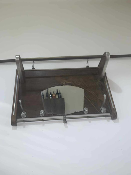 Cuier polita cu bare de fier si onglinda