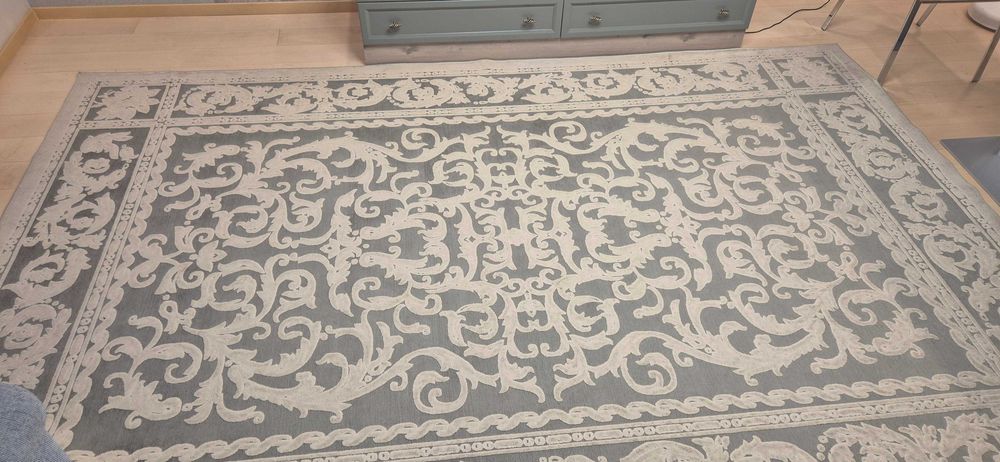 Ковер 2×3.5 м в хорошем состоянии