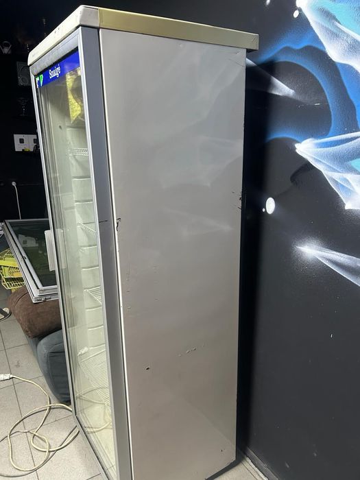 Холодильник в отличном состояний