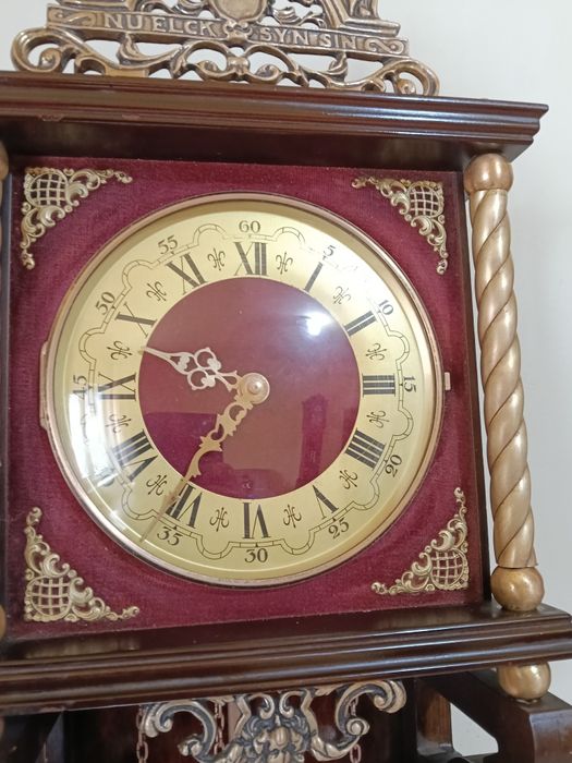 Ceas de perete cu pendul model olandez