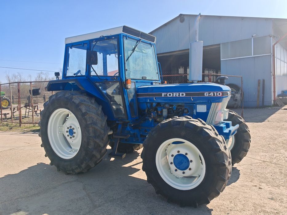 Tractor Ford 6410