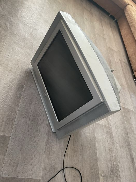 Отдам телевизор jvc