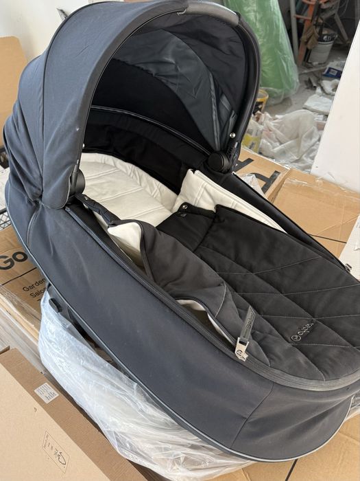 Carucior Cybex e-priam 4