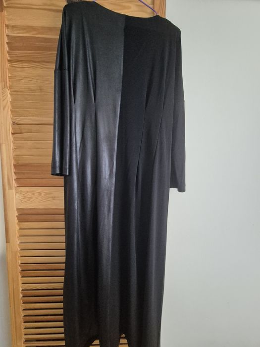 Vand rochita neagra noua