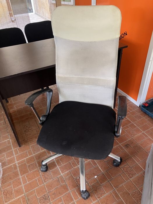 Офис мебел бюро, офис стол,диван, маса,посетителски столове