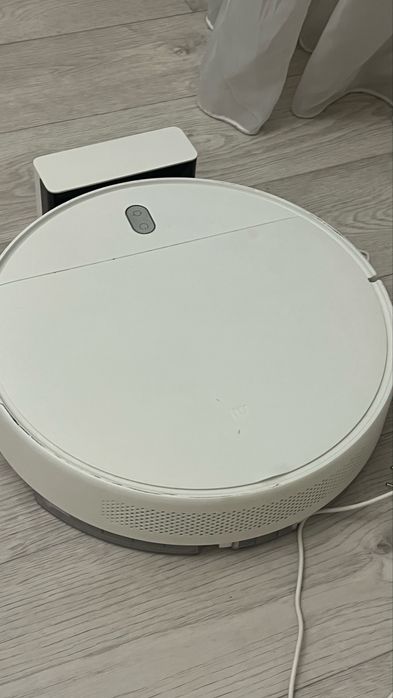 Продам робот-пылесос