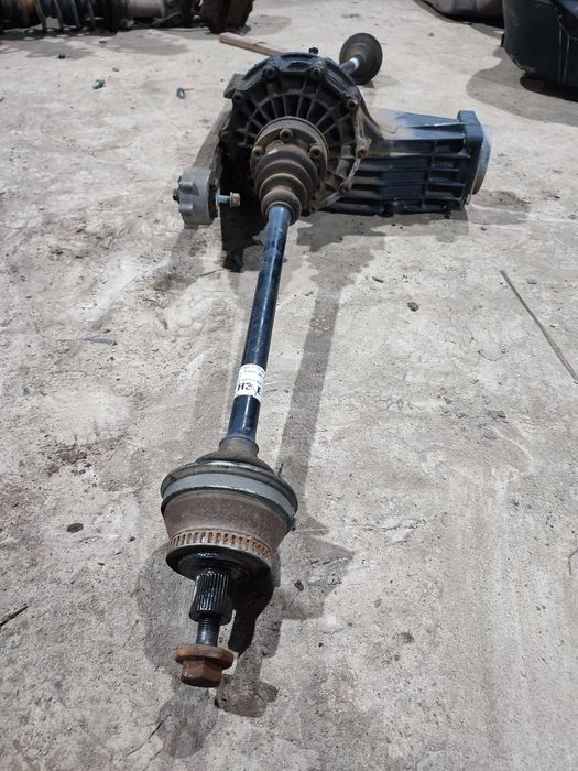 Задний редуктор на Ауди А8