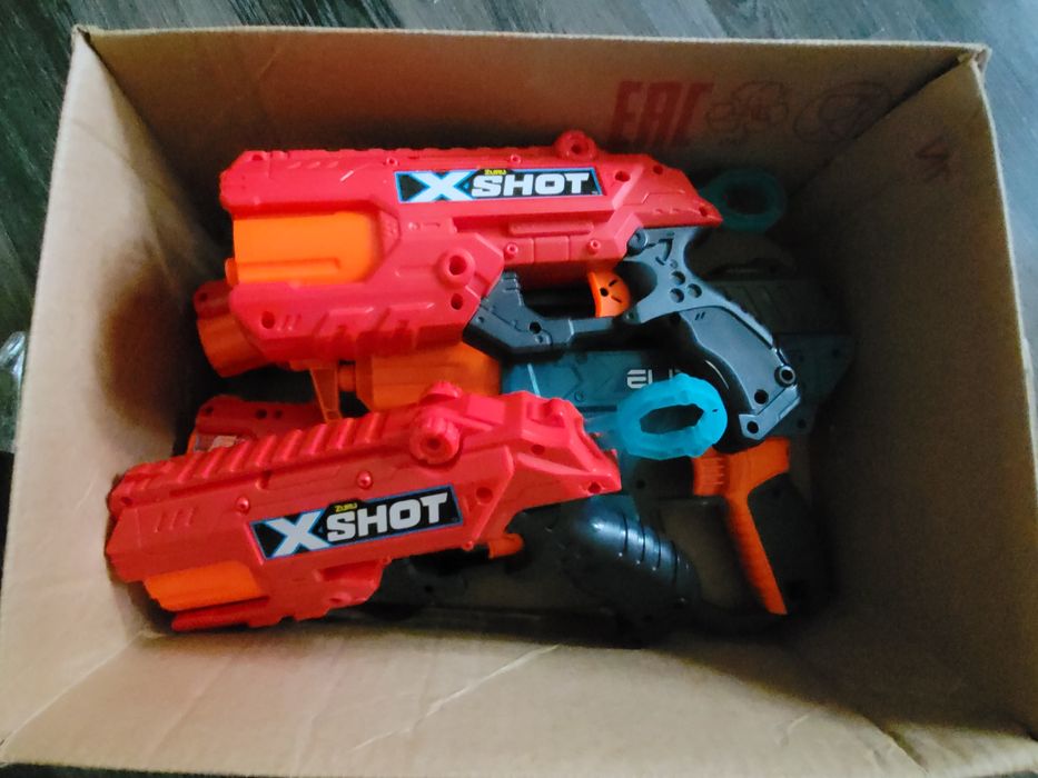 Продам пистолет игрушечный x-shot