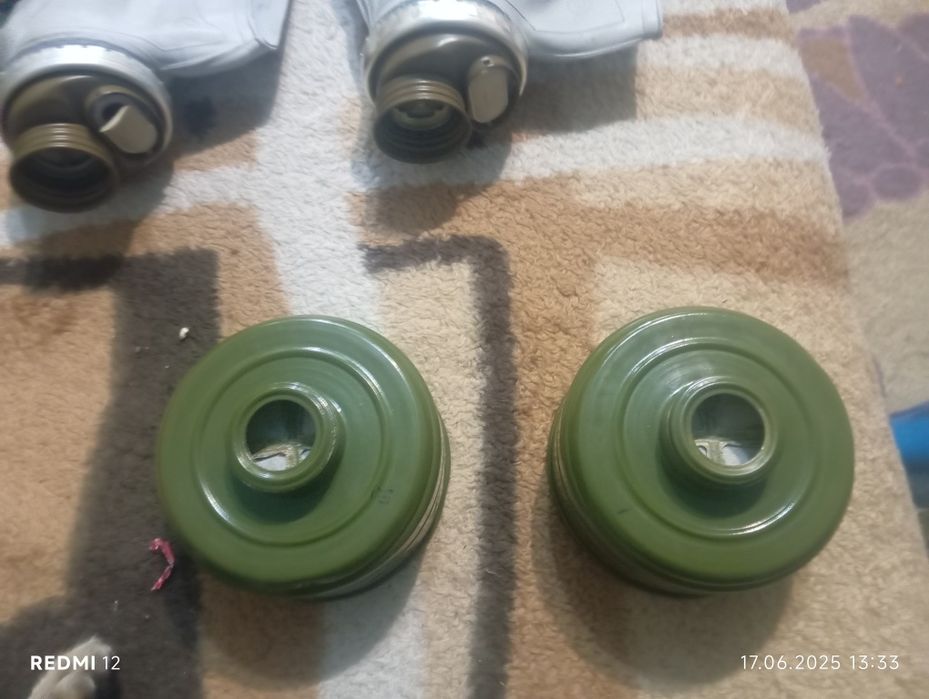 Противогаз  целый в хорошем состоянии