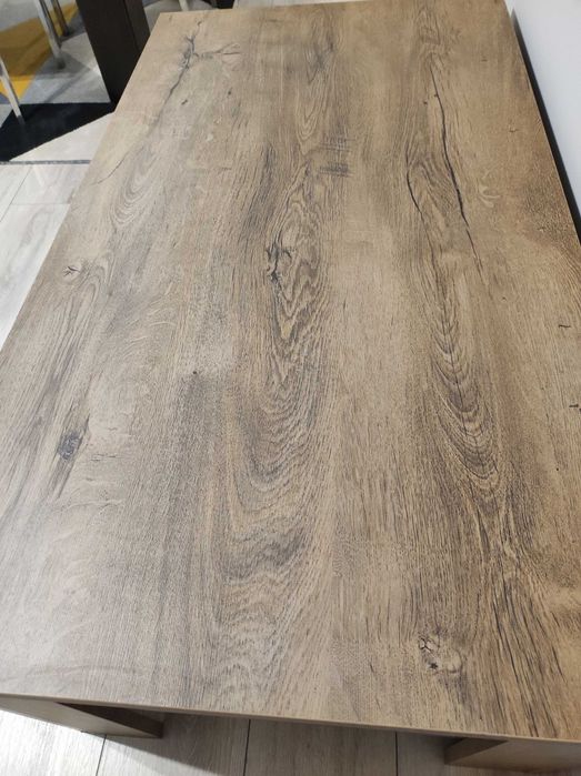 Холна маса неразличима от нова