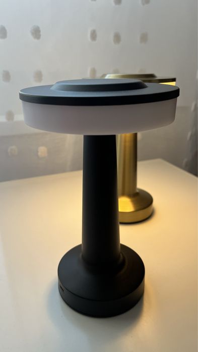 Lampa cu LED si senzori