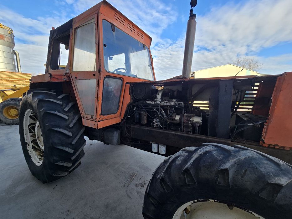 De vânzare Tractor Fiat 180 CP – 11.500 €