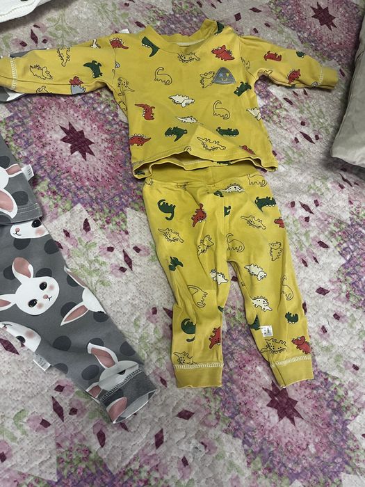 Продам детские вещи