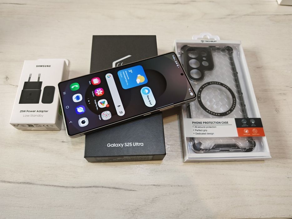 Чисто нов Samsung Galaxy S25 Ultra 512 GB Гаранция