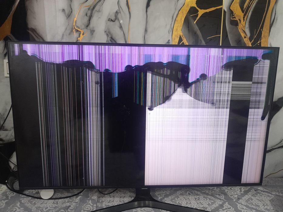 Продается телевизор