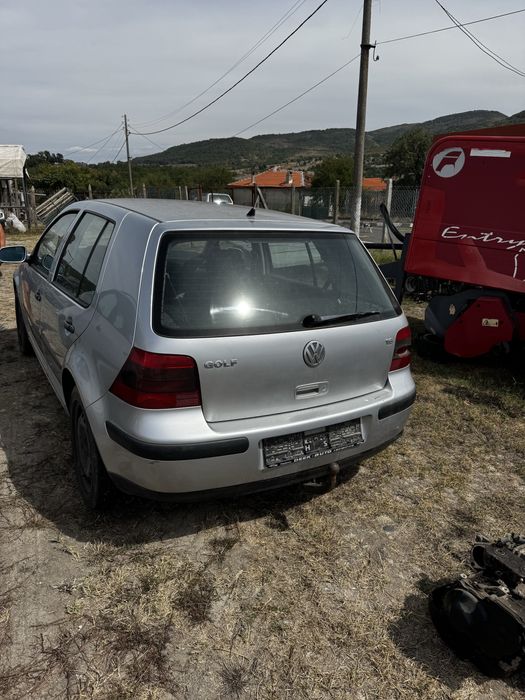 VW Sharan и Голф 4 на части