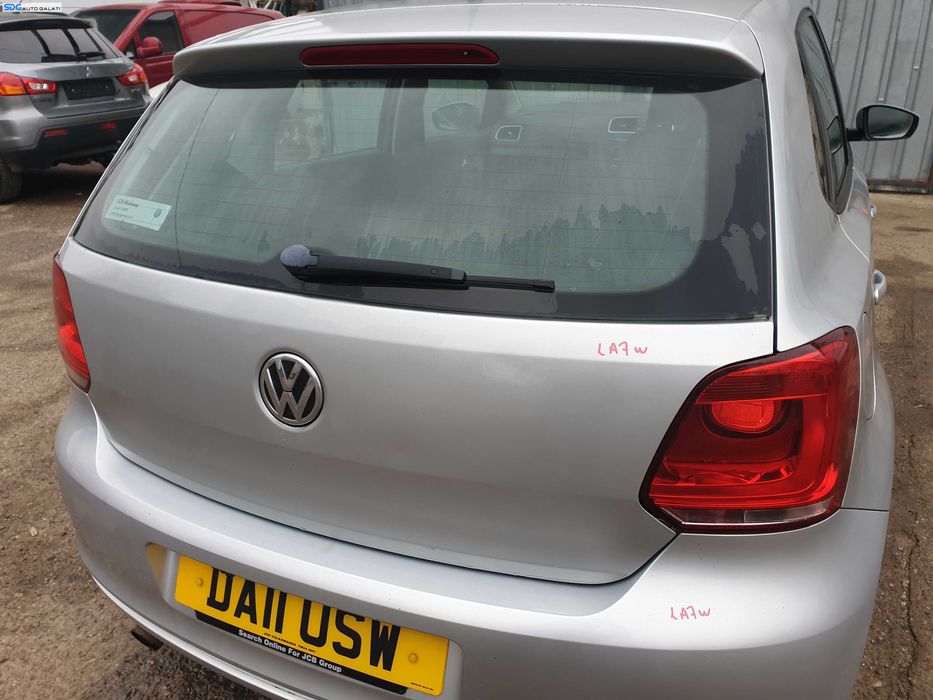 Haion Hayon Capota Portbagaj Dezechipat cu Luneta Geam Sticla Volkswagen Polo 6R 2009 - 2017 Culoare LA7W [K0929]