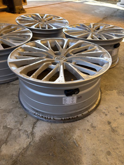 Диски кованные от Toyota Camry XV70