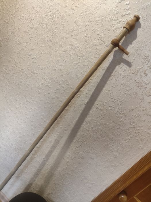 Продам гардину деревянную