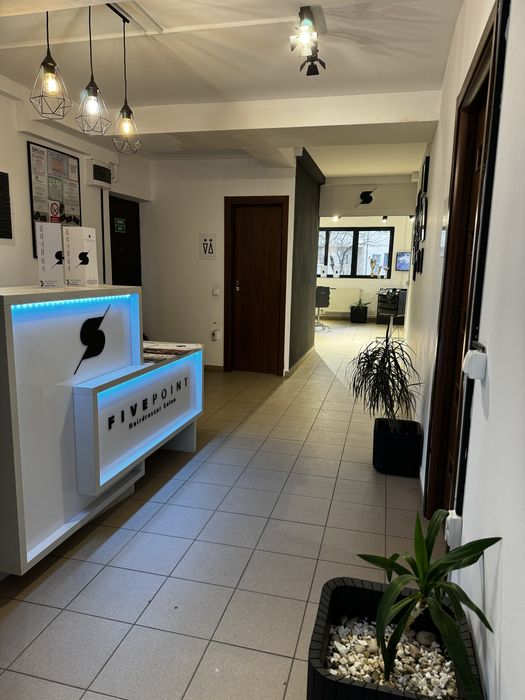 Post coafură de inchiriat!