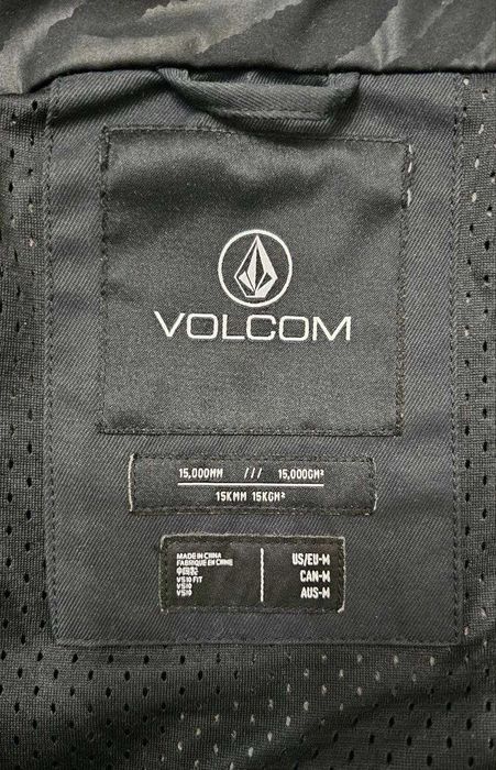 Продам комплект Volcom бу женский