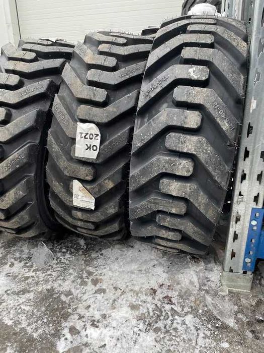 Anvelope noi 12.5/80-18 de JCB Cauciucuri industriale cu 14PR TEREX