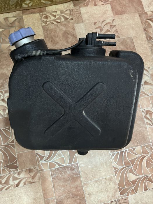 Продам бак для мочевины AdBlue