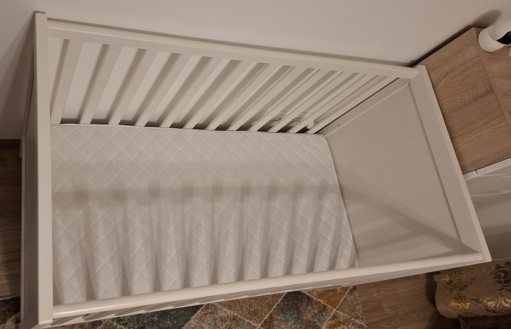 Patut Ikea cu saltea cocos