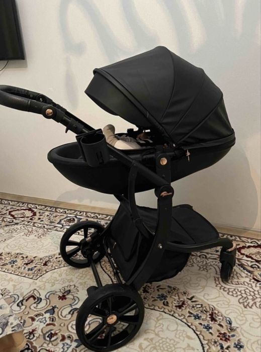 Продам коляску 2 в 1