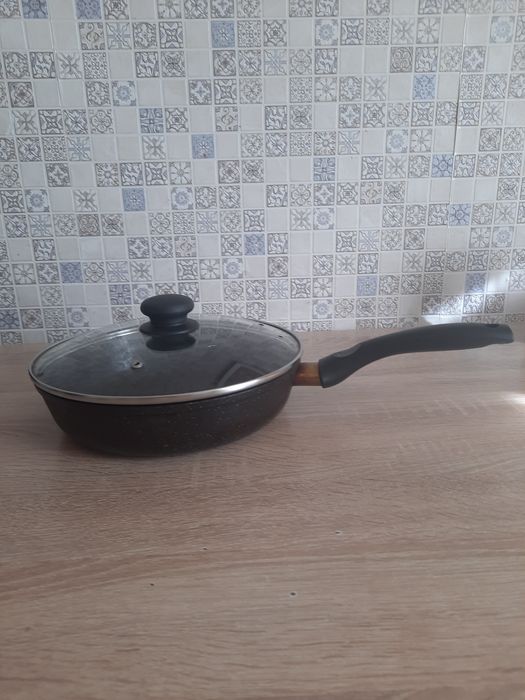 Продам сковороду