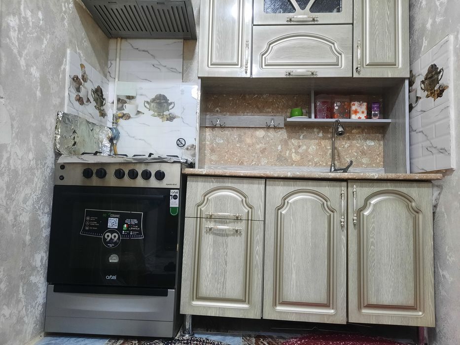 Kuxinniy mebel + gaz+vitishka