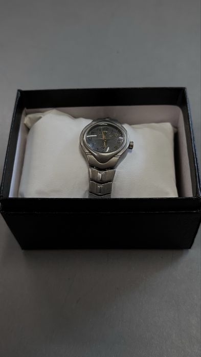 Ретро часовник Ferrari