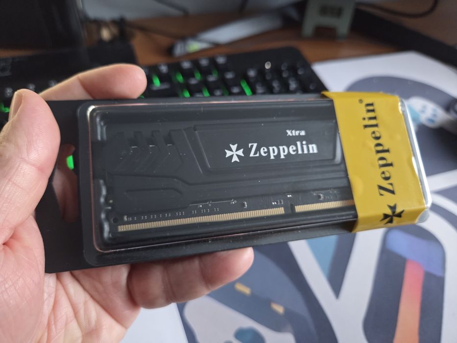 Memorie RAM DDR4 2133MHz 16GB / 8GB 2666MHz