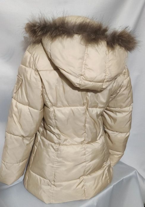 Geacă de iarnă cu glugă