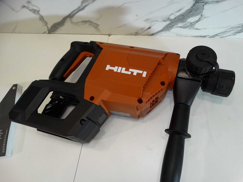 Резервирана - 2025 - Hilti DD 110 D - 22 / Nuron - Диамантено пробивна