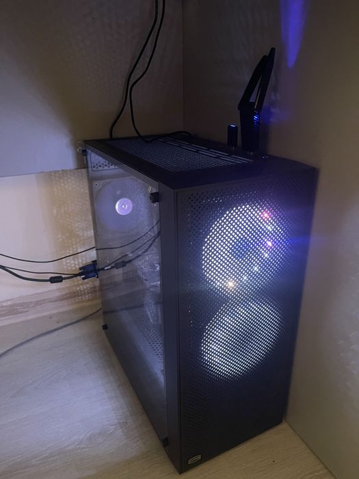 Продаю компьютер со всеми комплектующими