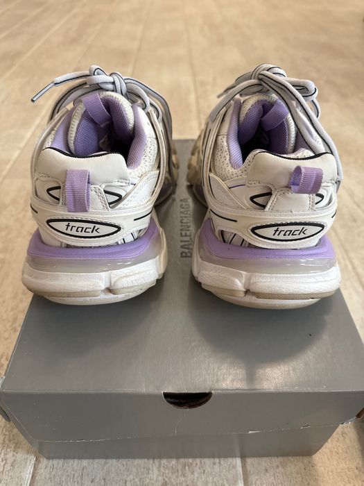 Balenciaga track