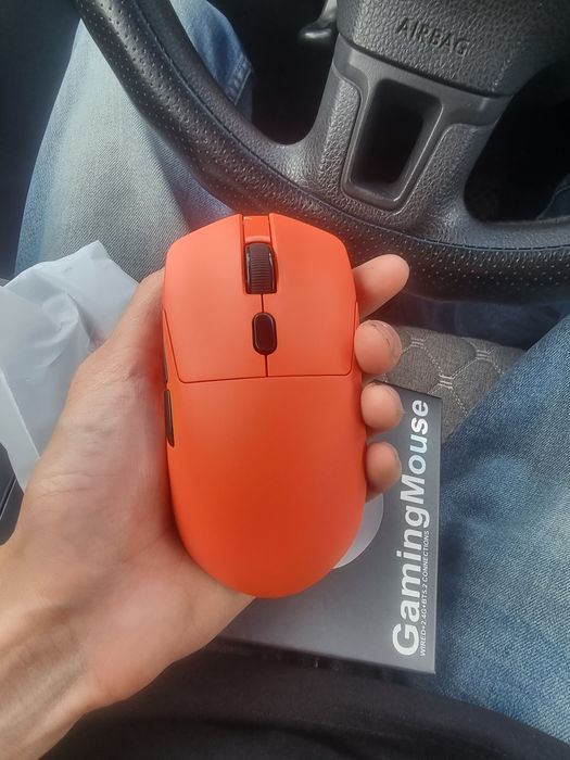 Продам игровую мышь