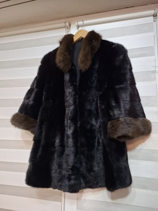 Продам шубу  норковую  б/у