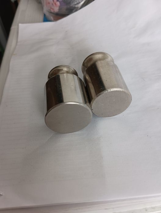 Две Гири, вес по 200 грамм