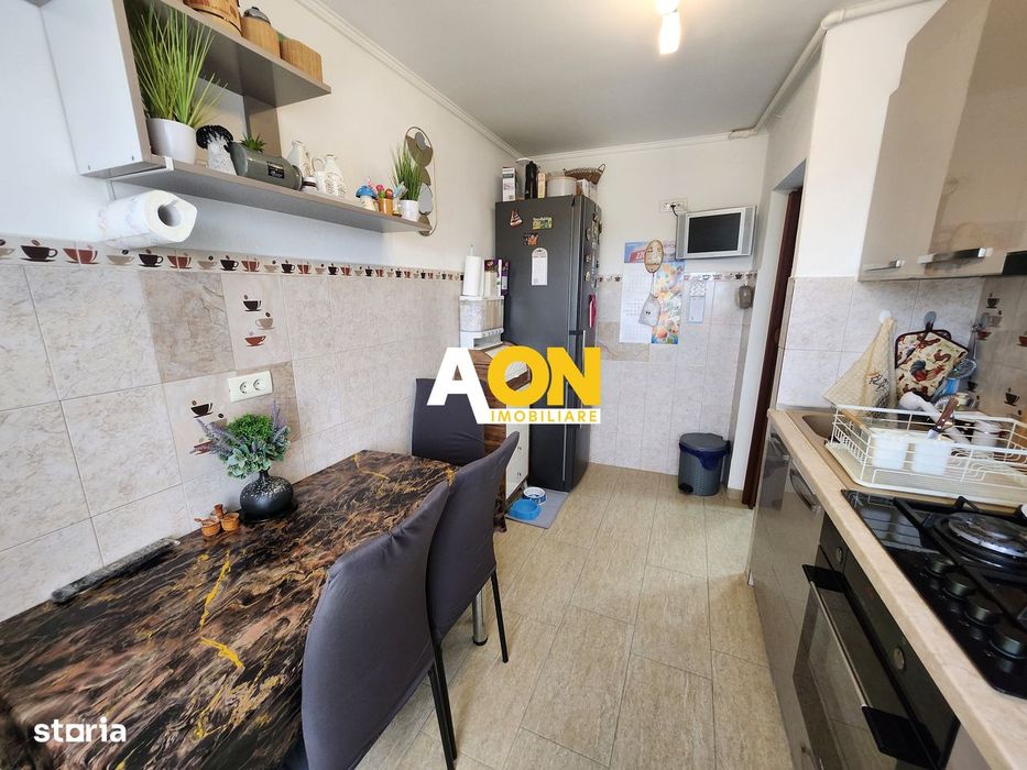 Apartament cu scara interioara, 4 camere, zona OMV Cetate