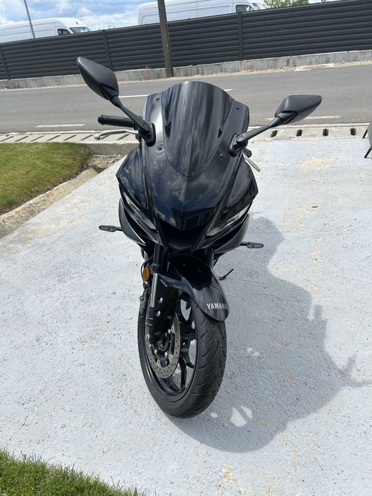 Yamaha R25 2023 A2