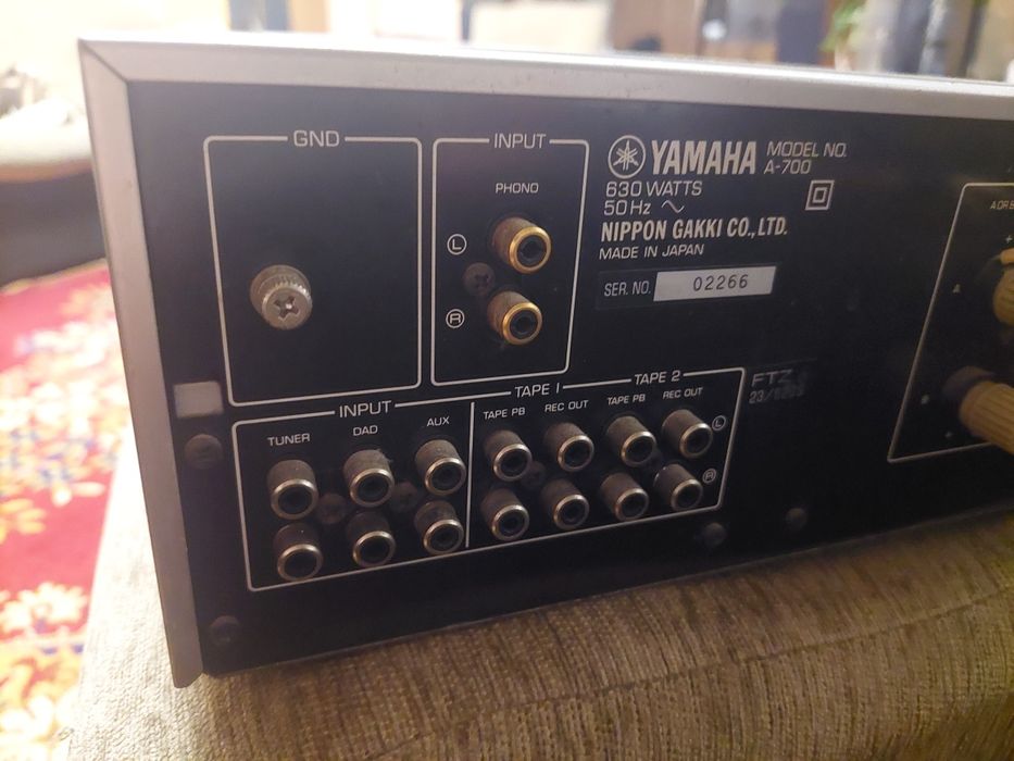 Yamaha  A700      Yamaha  A700