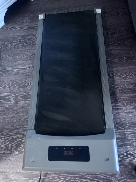 Продам беговую дорожку