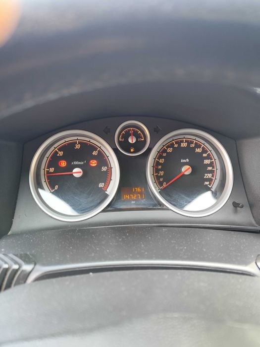 Vînd Opel Astra H GTC Irmscher edition