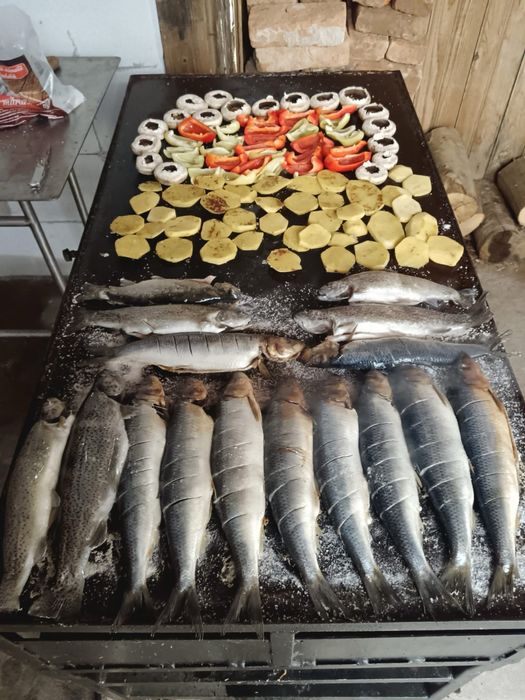 Bucatar de inchiriat  pt evenimente private, nunti, botezuri!