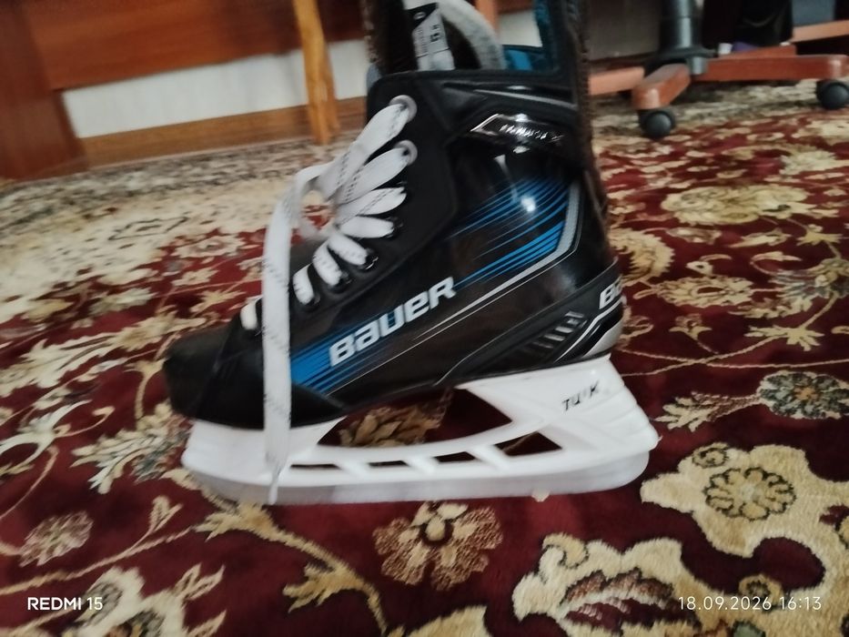 Коньки Bauer X 38-40 размер
