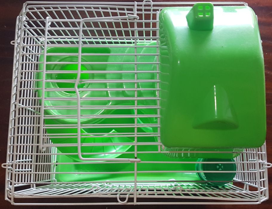 Клетка для хомяка.