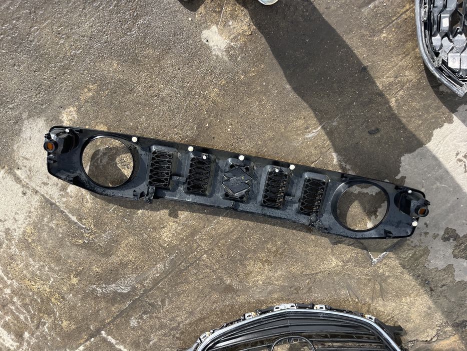 Решетка Suzuki Jimny 2018- 3бр