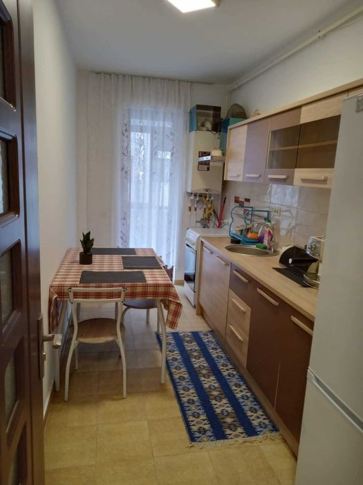 Garsonieră 36 mp, et.2, balcon 6 m, mobilată complet, Mega aproape
